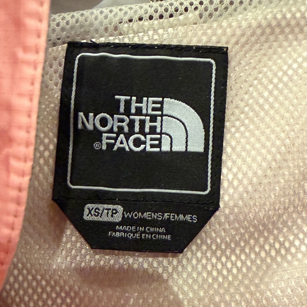 The North Face Women's Light Pink Rain Jacket - Picture 3 of 4